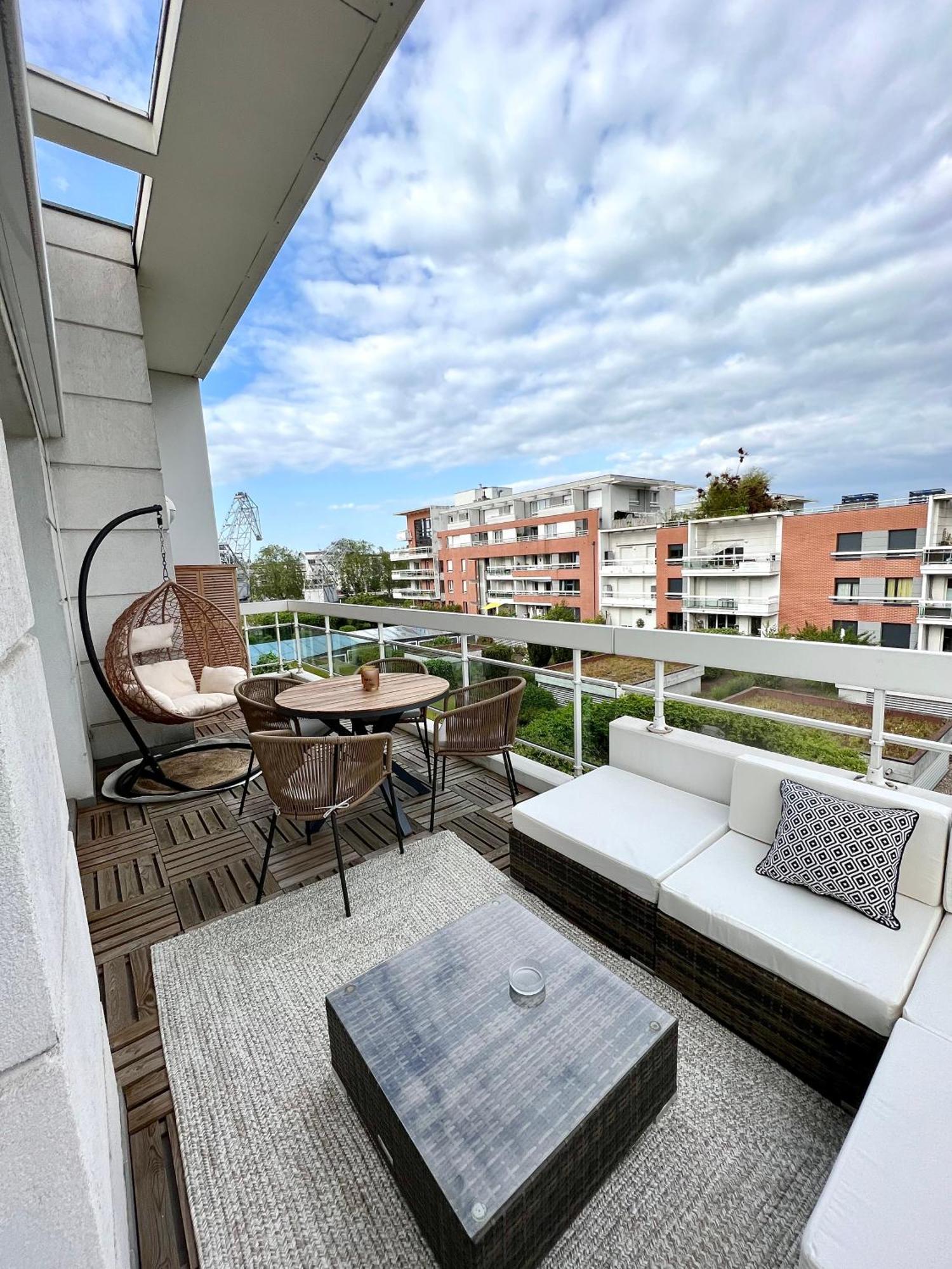 Climatise 3 Etoiles T3 Chic A Avec Billard Et Terrasse Strasbourg