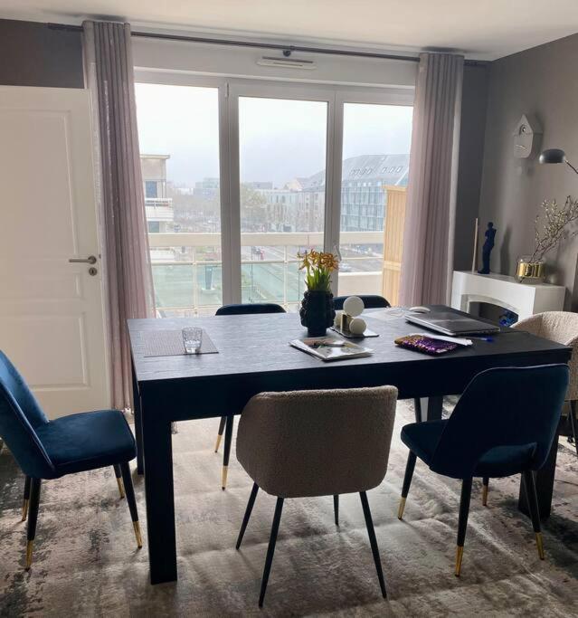 Apartamento Climatise 3 Etoiles T3 Chic A Avec Billard Et Terrasse